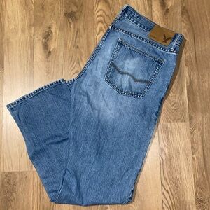 American Eagle men’s jeans 33x32 Original Straight